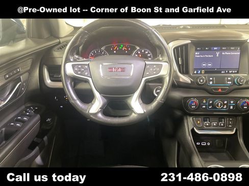 Used 2020 GMC Terrain SLT w/ Preferred Package AWD/4WD image 17