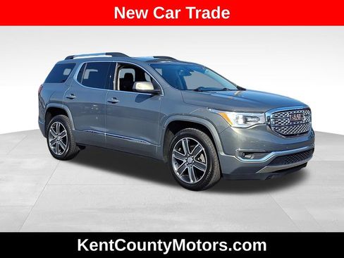 Used 2018 GMC Acadia Denali w/ Technology Package AWD/4WD image 1