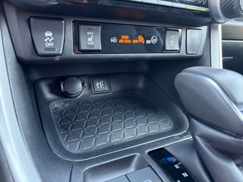Used 2023 Toyota RAV4 XSE AWD/4WD image 15