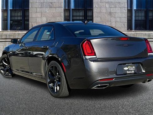 Used 2023 Chrysler 300 S image 10