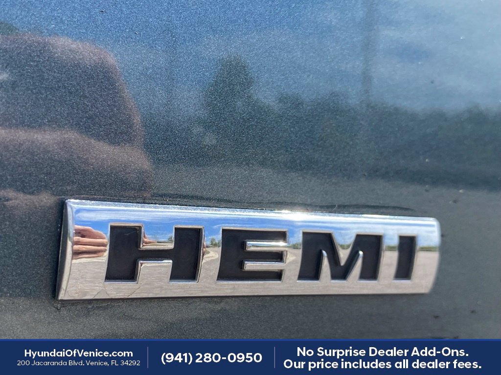 Used 2005 Dodge Magnum R/T w/ Convenience Group II RWD image 18