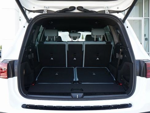 New 2026 Mercedes-Benz GLB 250 image 8