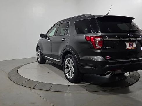 Used 2019 Ford Explorer Limited w/ Class III Trailer Tow Package FWD image 3