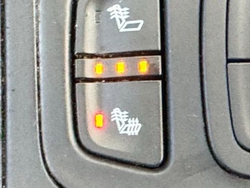 Used 2020 GMC Terrain SLT image 24