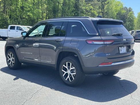Certified 2025 Jeep Grand Cherokee Limited AWD/4WD image 42