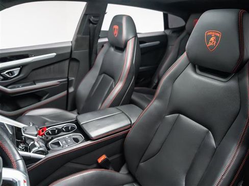 Used 2019 Lamborghini Urus image 20