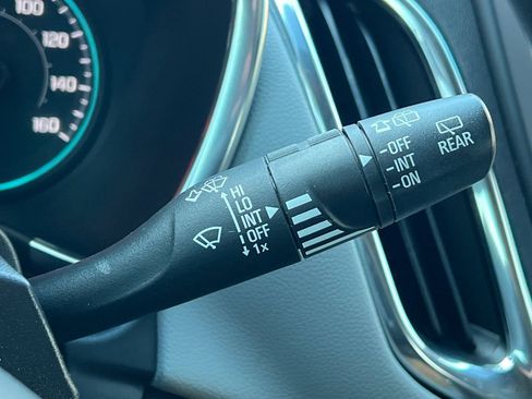 Used 2022 Chevrolet Equinox LS w/ LS Convenience Package image 34