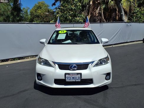 Used 2011 Lexus CT 200h Premium w/ Premium Audio Pkg FWD image 2