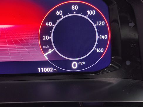 Used 2024 Volkswagen Atlas Peak Edition SEL image 35