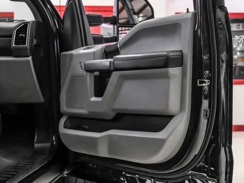 Used 2017 Ford F250 XLT AWD/4WD image 40