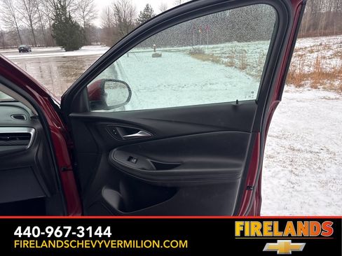 Certified 2025 Buick Encore GX Sport Touring image 25