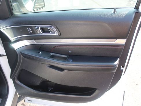 Used 2019 Ford Explorer Sport w/ Equipment Group 401A AWD/4WD image 12