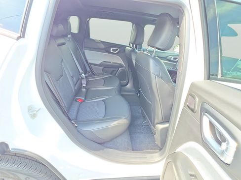 New 2026 Jeep Compass Latitude AWD/4WD image 19