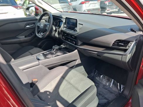 Used 2026 Nissan Rogue SV FWD image 21