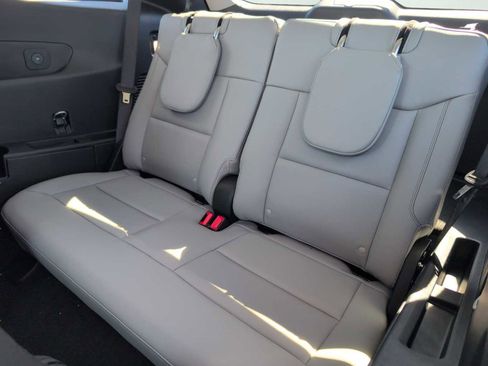 New 2026 Ford Explorer Active RWD image 24