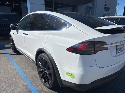 Used 2021 Tesla Model X Long Range image 4