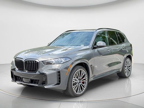 New 2026 BMW X5 xDrive40i w/ M Sport Package AWD/4WD image 1