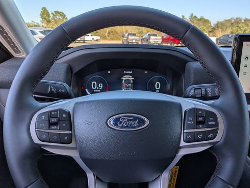 New 2026 Ford Explorer Active w/ Active Comfort Package image 28