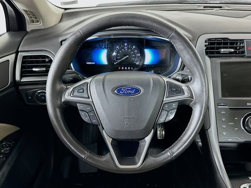 Used 2015 Ford Fusion Titanium image 18