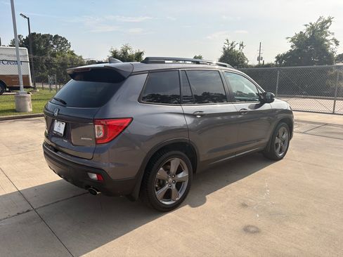 Certified 2019 Honda Passport Touring image 8
