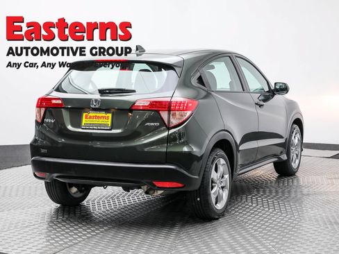 Used 2018 Honda HR-V LX image 5