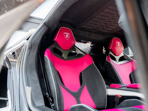 Used 2025 Lamborghini Revuelto AWD/4WD image 78