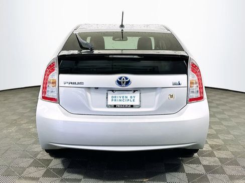 Used 2013 Toyota Prius Four image 8