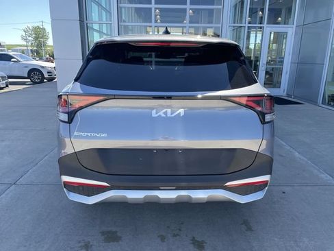 Used 2025 Kia Sportage LX FWD image 32