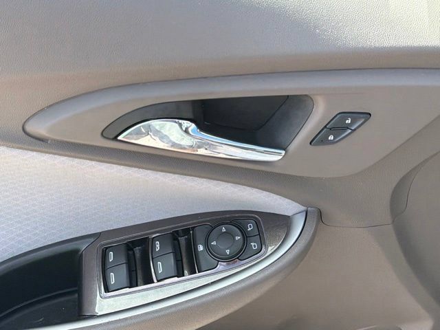 Used 2025 Chevrolet Malibu LT FWD image 21