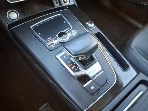 Used 2019 Audi Q5 2.0T Premium Plus w/ Premium Plus Package image 37
