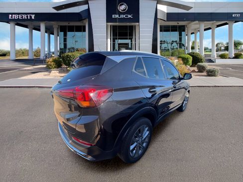 Used 2023 Buick Encore GX Essence w/ Experience Buick Package FWD image 3