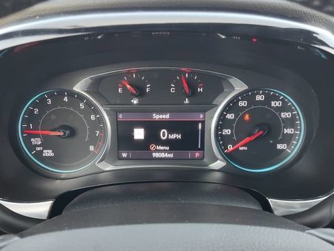 Used 2022 Chevrolet Traverse RS FWD image 17