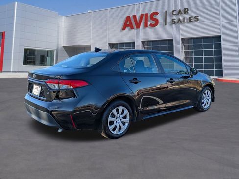 Used 2025 Toyota Corolla LE image 6