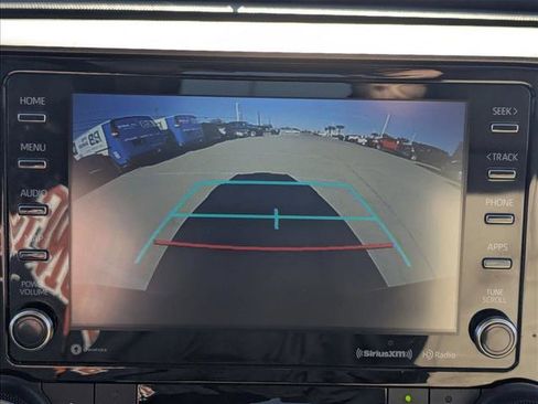 Used 2020 Toyota Highlander XLE image 13