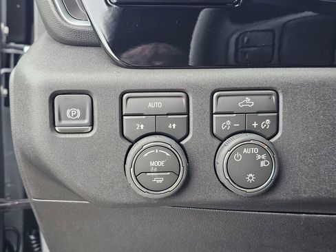 New 2026 Chevrolet Silverado 1500 LT w/ Convenience Package II image 24