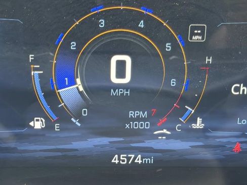 Used 2025 Chevrolet Equinox LT w/ Safety and Technology Package FWD image 22