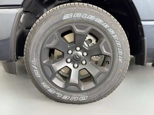 Used 2026 RAM 1500 Express AWD/4WD image 28