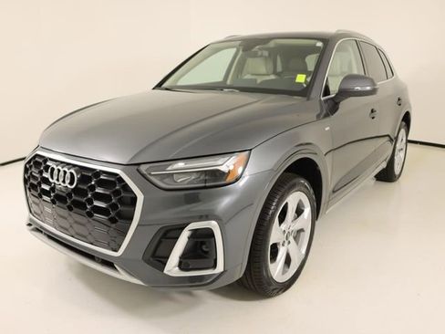 Certified 2025 Audi Q5 2.0T Premium Plus w/ Premium Plus Package image 1