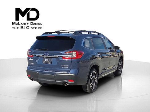 Used 2025 Subaru Ascent Touring image 5