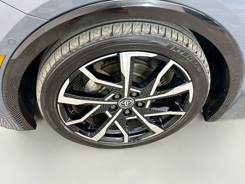 Used 2024 Toyota Prius Prime Premium w/ Advanced Technology Package image 31