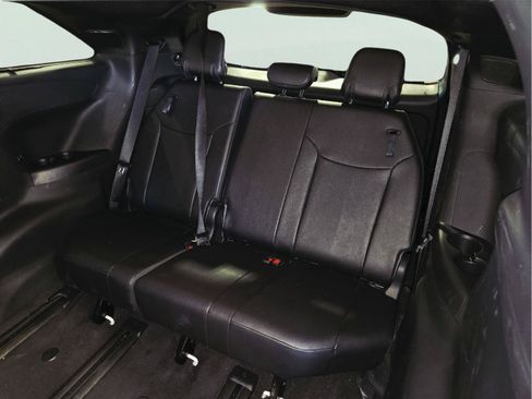 Used 2026 Toyota Sienna XSE FWD image 44