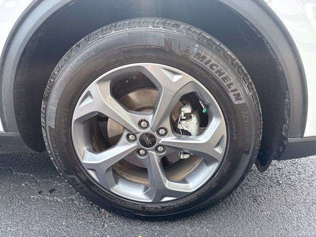 Certified 2025 Ford Escape ST-Line w/ Tech Pack #1 FWD image 9