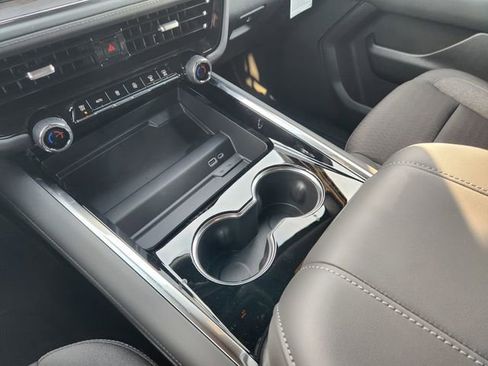 New 2026 Chevrolet Suburban LS w/ LPO, Dark Essentials Package RWD image 17