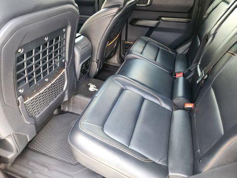 Used 2024 Ford Bronco Badlands AWD/4WD image 34