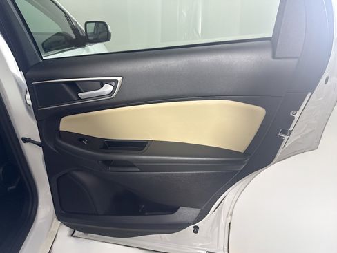 Used 2019 Ford Edge SEL w/ Equipment Group 201A image 28