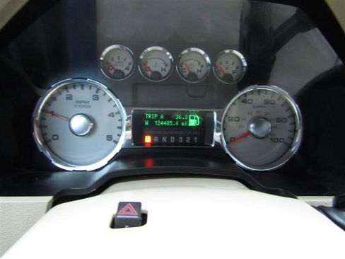 Used 2010 Ford F350 Lariat image 17