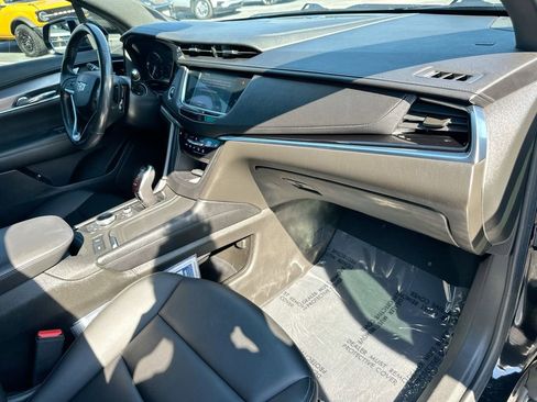 Used 2022 Cadillac XT6 Luxury FWD image 30