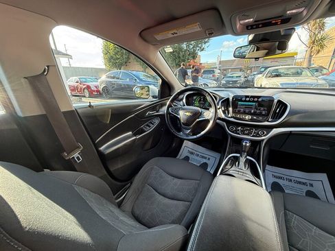 Used 2016 Chevrolet Volt LT w/ Comfort Package image 15