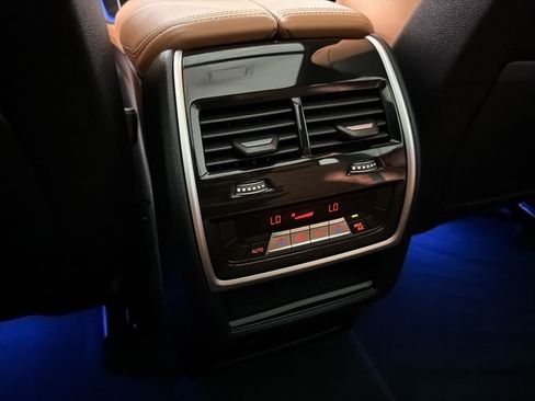 Used 2023 BMW X5 sDrive40i w/ M Sport Package RWD image 31