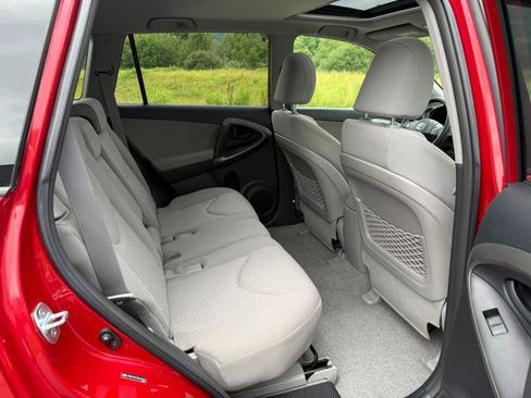 Used 2011 Toyota RAV4 4WD w/ Upgrade Value Pkg image 21